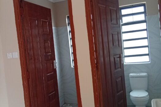 3 BEDROOM(MASTER EN-SUITE) BUNGALOW FOR RENT